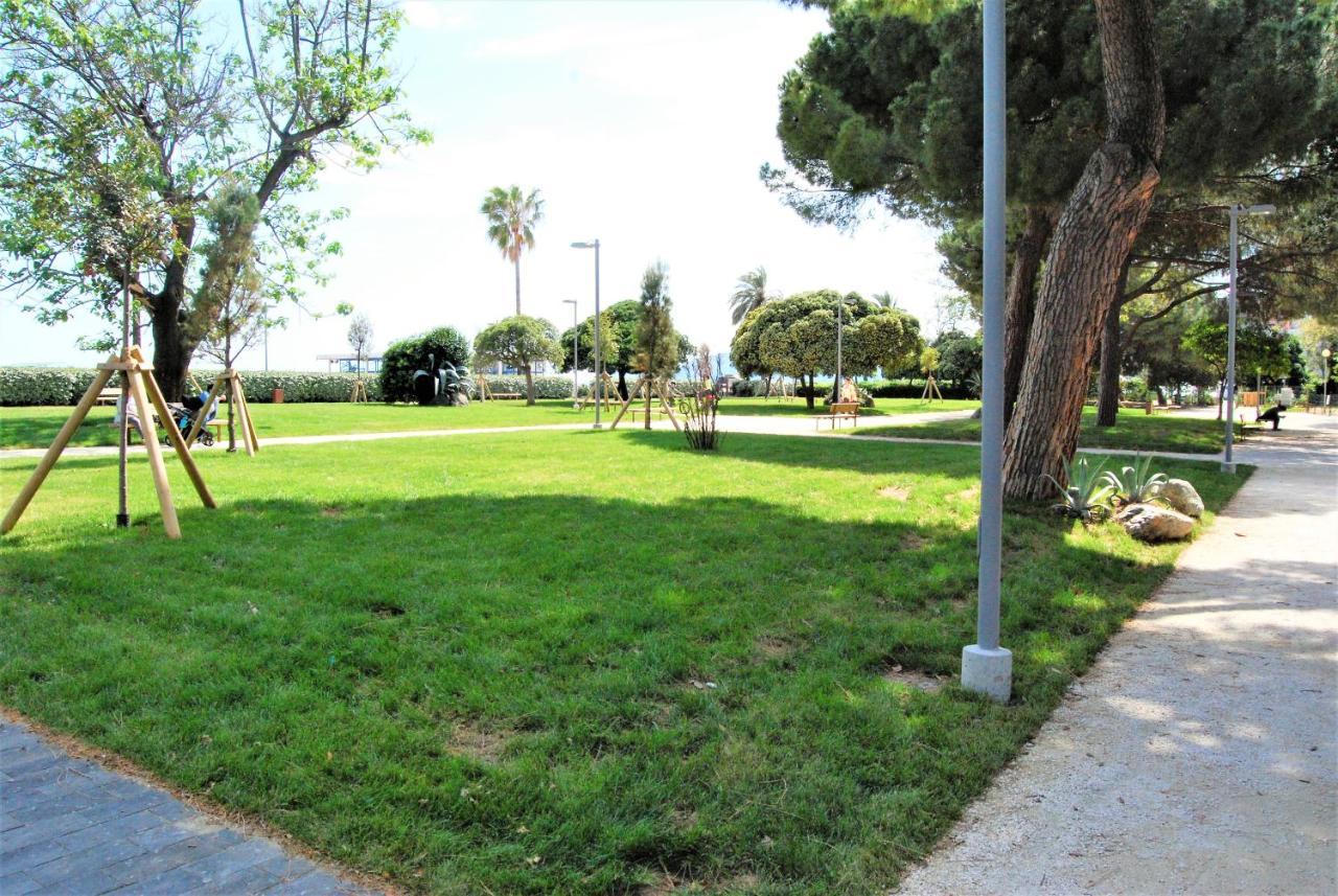 Apartmán Modern & Bright Flat - 2 Min From The Sea Savona Exteriér fotografie