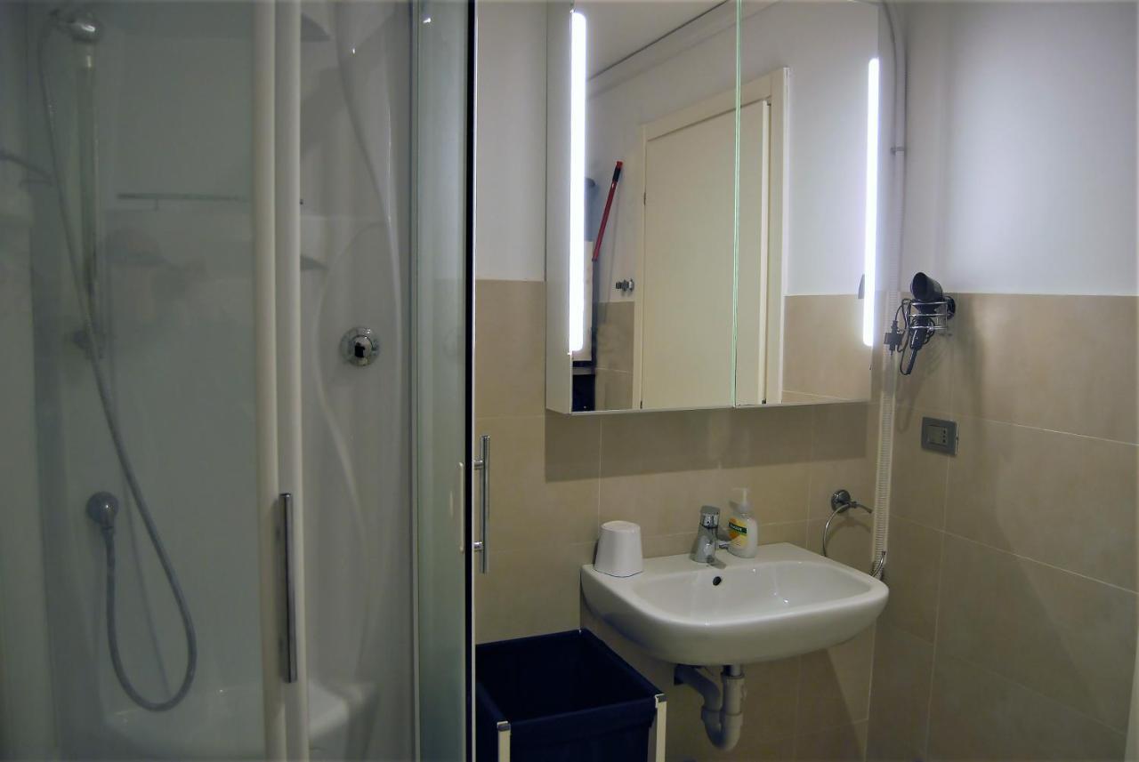 Apartmán Modern & Bright Flat - 2 Min From The Sea Savona Exteriér fotografie